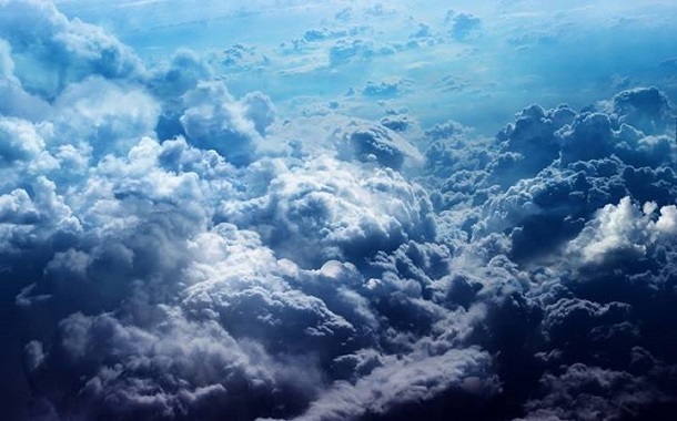 ئوژین نوزاد، او لە گەڵ تۆ ئارامم